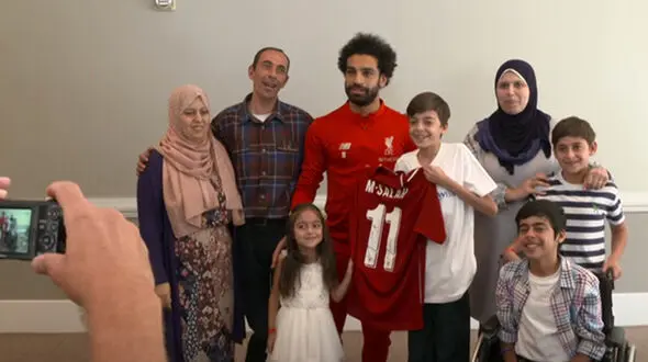 
سورپرایز محمد صلاح برای نوجوان بیمار سوری! +تصاویر
