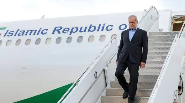 فیلم / رئیس جمهور وارد خراسان جنوبی شد