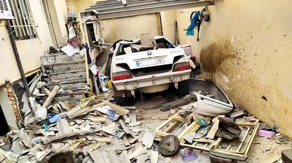 رد شدن عزرائیل از پشت سر زن سقزی / همه چیز در یک ثانیه پودر شد + فیلم