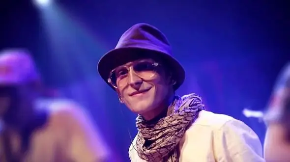 فیلم آواز باشکوه و احساسی مرتضی پاشایی با آهنگ جاده یک طرفه  ! / همه سالن اشک ریختند