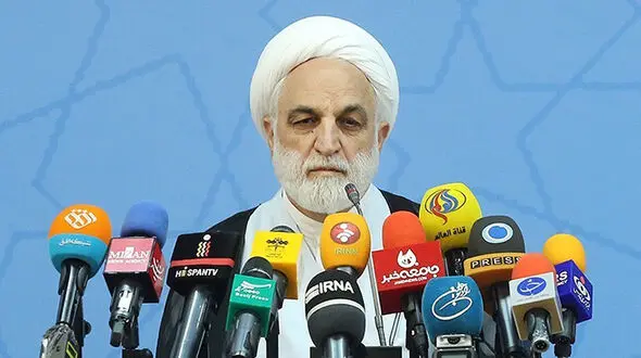  احتمال پیگیری پرونده پرسپولیس و طارمی با موضوع "اختلاس" دری‌اصفهانی در زندان است 