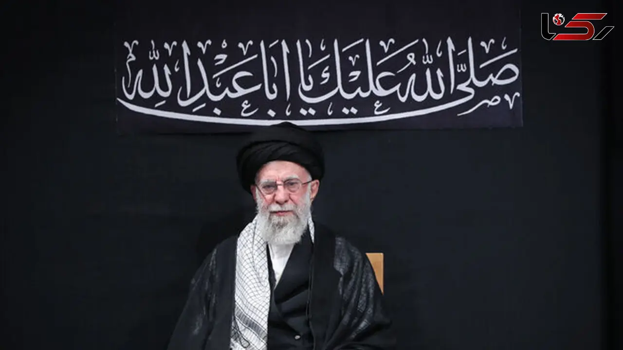 عکس پر معنای سید علی خمینی با رهبر انقلاب 