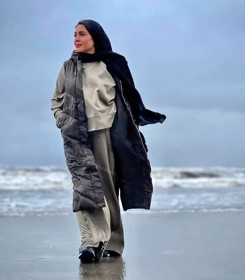  آزاده زارعی