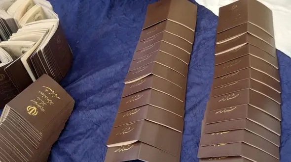 شهرداری تهران 300 نفر فاقد مدارک هویتی را شناسنامه دار کرد + فیلم