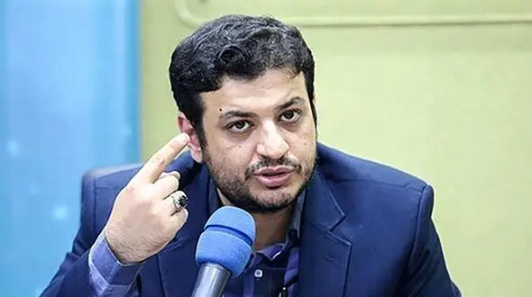 فیلم اولین عذرخواهی رائفی پور ! / عقب نشینی عجیب اما منطقی آقای خودسر !