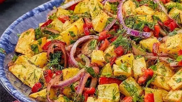 سالاد سیب زمینی سرخ شده را امتحان کن