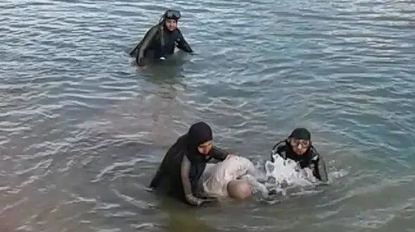 مرگ وحشتناک کودک 2 ساله و پدر 47 ساله / در اصفهان رخ داد