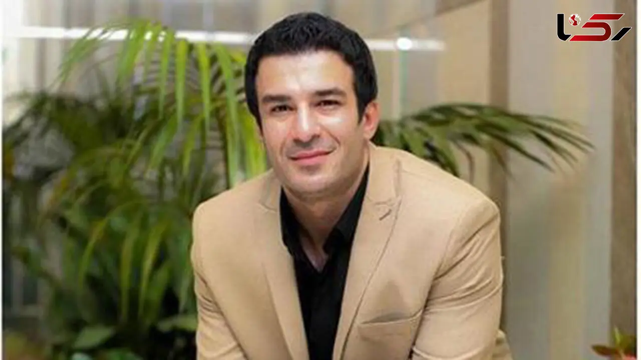 تصویری از یوسف تیموری با جمعی از دوستانش در شمال