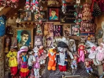 جاذبه‌ ای متفاوت در دل کویر؛ مزرعه عروسک‌ ها منتظر شماست + عکس