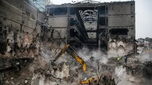 ساخت پلاسکو از جمعه دهم آذرماه آغاز می‌شود