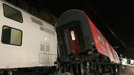 ده‌‌ها زخمی در برخورد دو قطار در اتریش + عکس