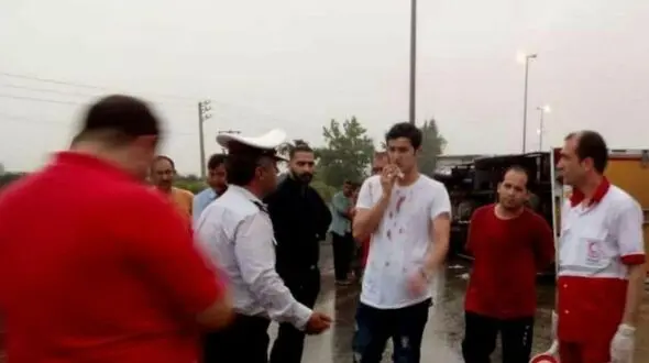 واکنش عجیب سردار آزمون پس از تصادفش / تصادف زنجیره ای باحال بود! + عکس 