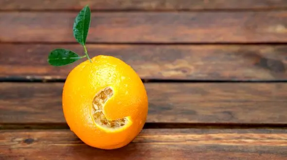 عوارض مصرف بیش از حد ویتامین ث