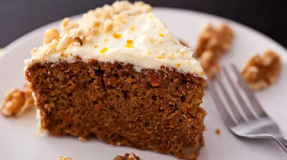 چگونه یک کیک هویج خوشمزه بپزیم