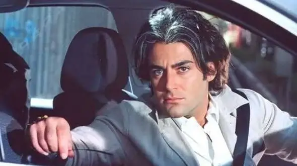 فیلم آواز باشکوه  دلم گرفت ای هم نفس حمید حامی +  موزیک ویدیوی عاشقانه محمد رضا گلزار 