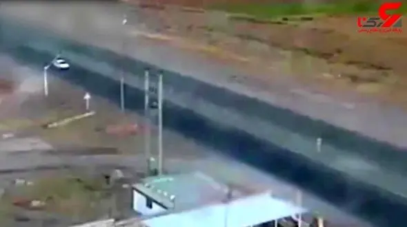 فیلم / لحظه تصادف وحشتناک پراید با گاو در جاده خوانسار 