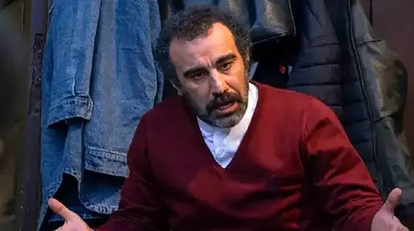 فیلم آوازخوانی باشکوه نقی معمولی سریال پایتخت به سبک ابی!