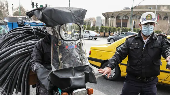 آشفته بازار موتور سیکلت ها در منطقه طرح ترافیک تهران / سرهنگ سلیمی: شهرداری ها پای کار ساماندهی بیایند