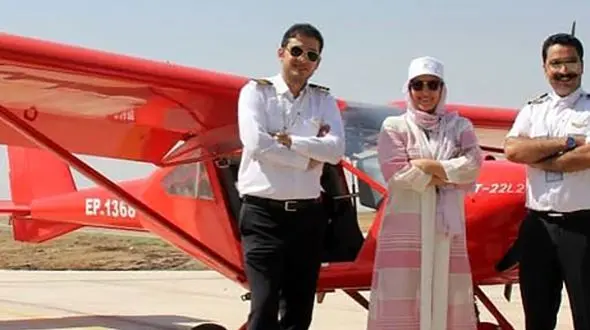 خلبانی فاطمه گودرزی، توران سریال لحظه گرگ و میش در هواپیمایی سبک و آموزشی+عکس/ ماشالا به اراده مامان توران