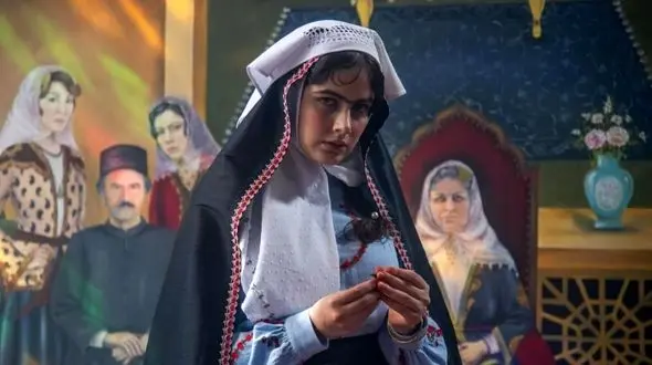 عکس ها/ چهره زیبا با استایل  مانکنی فرزانه فرنام بازیگر نقش خجسته در بامدادخمار  خارج از سریال 