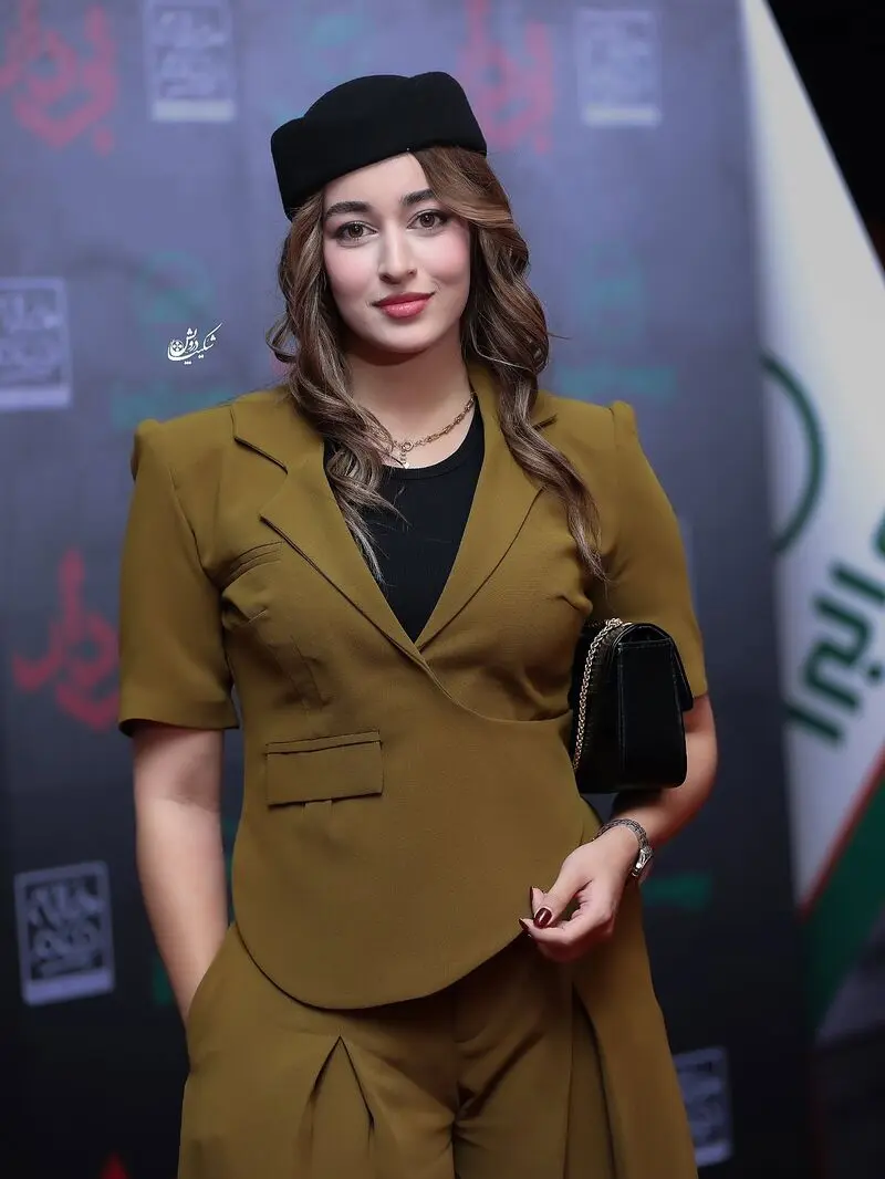 آناهیتا افشار 