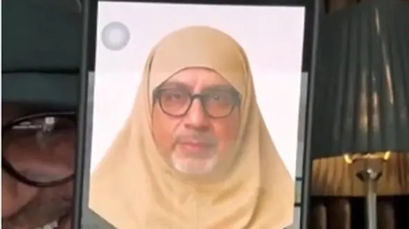 آموزش‌های رضا رشیدپور درباره هوش مصنوعی به جاهای باریک کشیده شد؛ تبدیل عکس معمولی به عکس پرسنلی 4*3 که به خاطر نبود عکس خانم روی خودش امتحان کرد