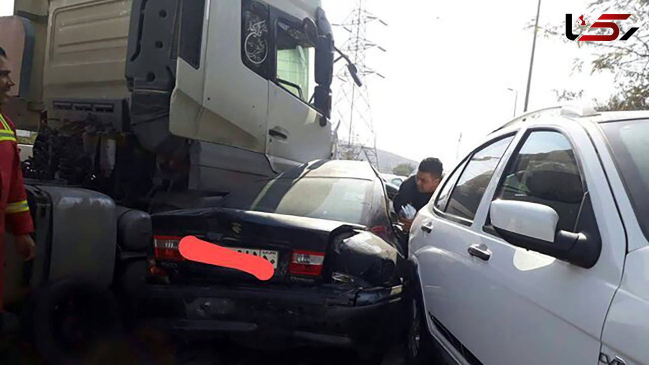 تصادف زنجیره‌ای ۱۳ خودرو در بزرگراه شهید یاسینی تهران + تصاویر