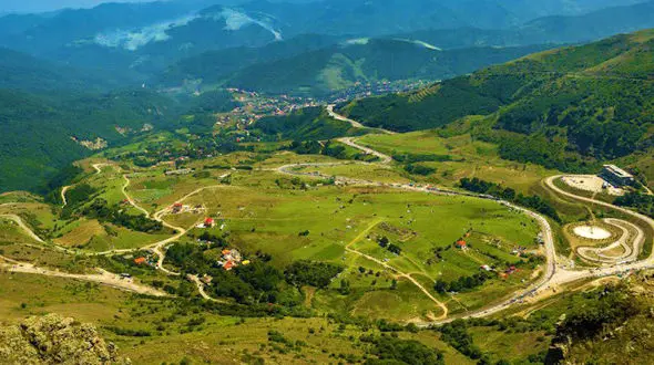 ببینید / گردنه حیران، مرز استان‌های گیلان و اردبیل + فیلم 