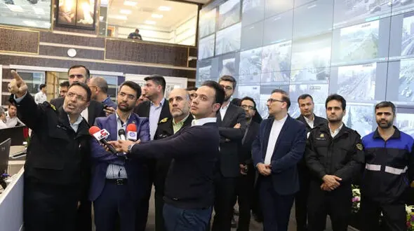 بازدید آذری جهرمی از مرکز فرماندهی و کنترل هوشمند پلیس راهور تهران + تصاویر