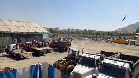 نگرانی اهالی یک محله از وجود همسایه پردردسر / خطر انفجار بیخ گوش ماست! + فیلم و کس