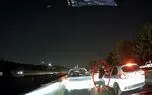 فیلم لحظه سرقت  موبایل  زن جوان در ترافیک اتوبان چمران تهران  با تهدید چاقو/ لحظه‌ به‌ لحظه دزدی در دوربین خودرو ثبت شد