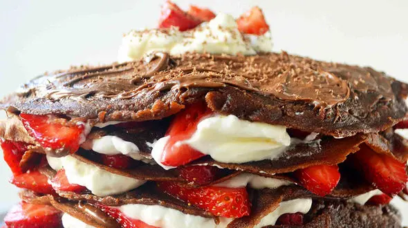  کرپ شیرین دسری با طعم وانیل