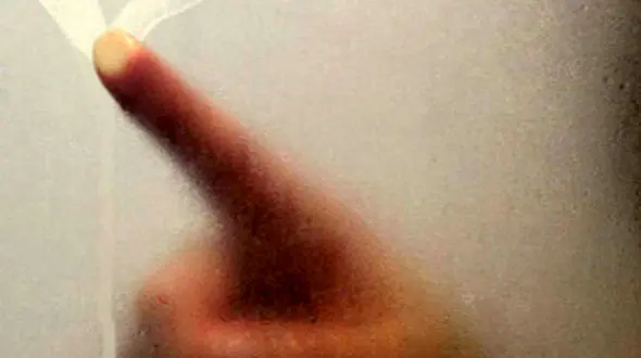 روش هایی برای از بین بردن بخار آینه در حمام