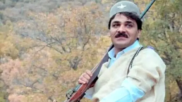 فیلم / آواز محلی؛ سجاد رزمجو خدابیامرز دل همه رو خون کرد با خوندنش آخرای عمرش خونده 