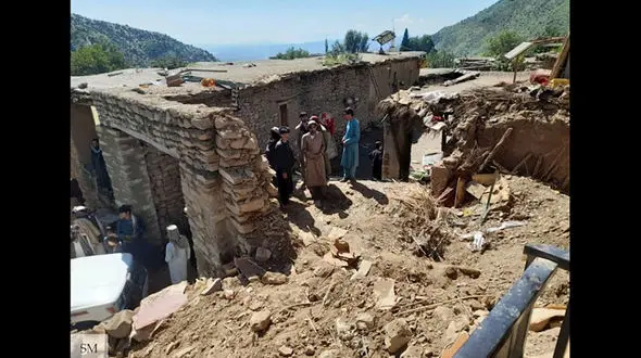 5 زن و کودک زنده زنده در ریزش ساختمان دفن شدند / در افغانستان رخ داد + عکس