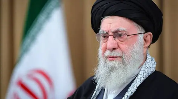 ببینید / نوای «ای لشکر صاحب زمان آماده باش آماده باش» در مصلای تهران + فیلم