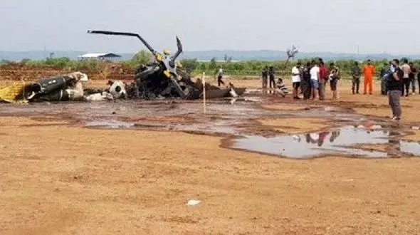 سقوط هلی کوپتر ارتش هنگام ماموریت با 4 کشته + عکس محل حادثه / اندونزی