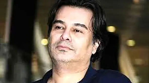 جشن تولد شاد و هیجان انگیز پیمان قاسمخانی با خانواده + عکس