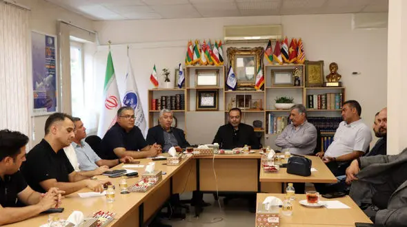 حرمت الله رفیعی: در تمام ناملایمات نخستین صنفی که قربانی می شود صنعت گردشگری است / دفاتر مسافرتی: هزاران میلیارد ریال بدهکار مردم شدیم و نمی دانیم چه کنیم 