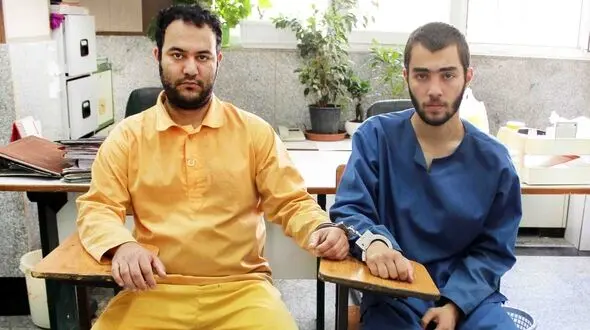 این 2 جوان را می شناسید؟ / آنها با چاقو تهرانی ها را تسلیم خود می کردند! + عکس