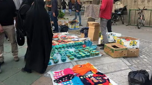 دست فروشی؛ سد معبر یا رزق حلال؟