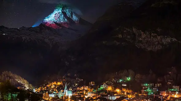 ببینید اقدام بسیار جالب سوئیس در همدردی با مردم ایران در روزهای کرونایی