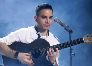 دانلود ریمیکس عاشقانه  و باشکوه «بمون» / با صدای محسن یگانه  حمید عسکری  شادمهر  بهنام صفوی  مرتضی پاشایی