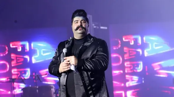 فیلم مداحی باشکوه بهنام بانی / در مدح و ستایش حضرت ابوالفضل (ع) چه زیبا خواند!