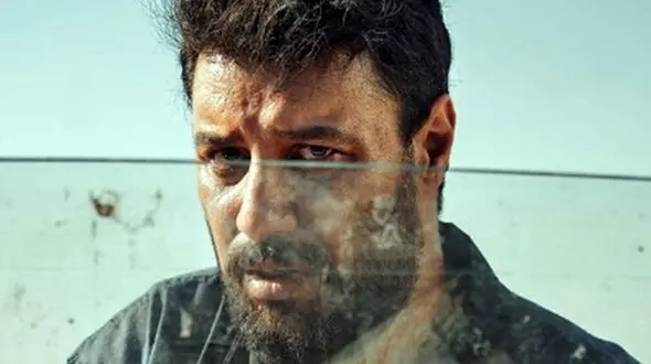 فیلم/مادرانه‌های گوهر خیراندیش برای جواد عزتی و هومن سیدی در پشت صحنه سریال «وحشی»/ مادر است دیگر!