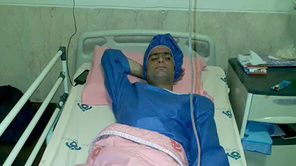 طلبه جوان برای جلوگیری از کتک خوردن زنی در خیابان مجروح شد +عکس