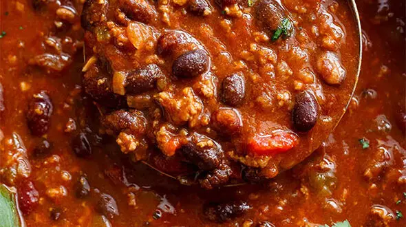 خوشمزه ترین خوراک لوبیا با گوشت را در خانه بپزید + دستور تهیه