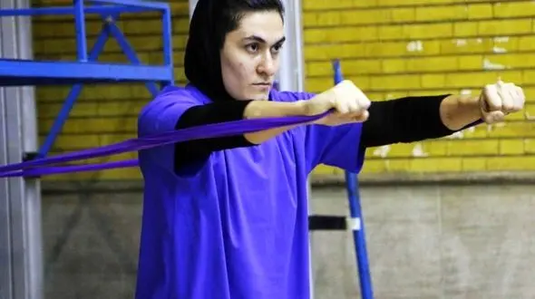 فیلم جنجالی لحظه احساسی دختر ایرانی در اسپانیا !