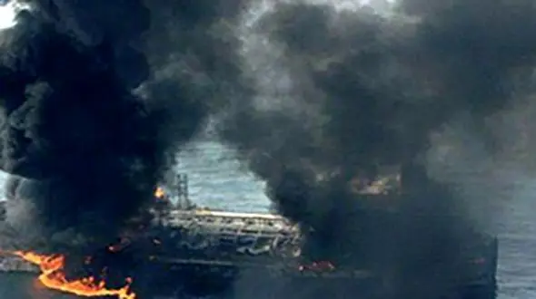 اذعان امارات به هدف قرار گرفتن ۴ کشتی در آب‌های این کشور