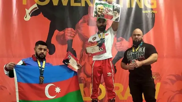 اقدام ارزشمند پاورلیفتر ایران بعد از کسب مدال طلای جهان در مسکو 